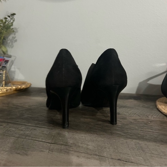 ANDREW GELLER Black Women's Tucket Pump Heels Sz 7M - Picture 4 of 5